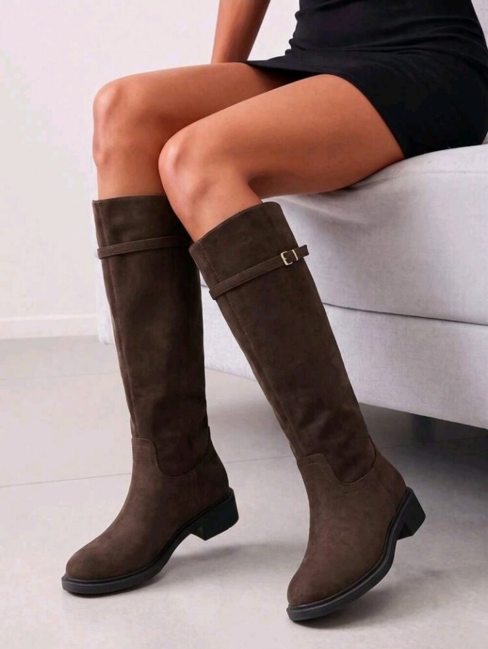 Knee-High Buckle Strap Riding Boots | Round Toe Straight Shaft Knee-High Easy - Picture 3 of 6